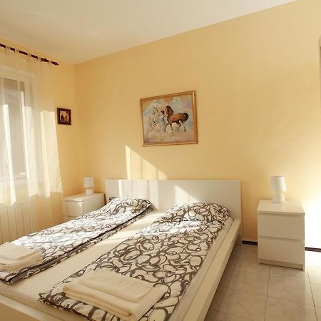 Raya Maisonette Sófia Quarto foto